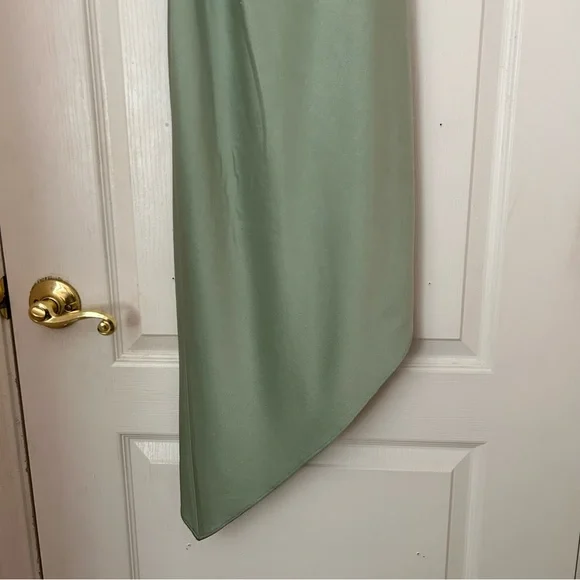 Alice + Olivia Satin Dress - Picture 7 of 7